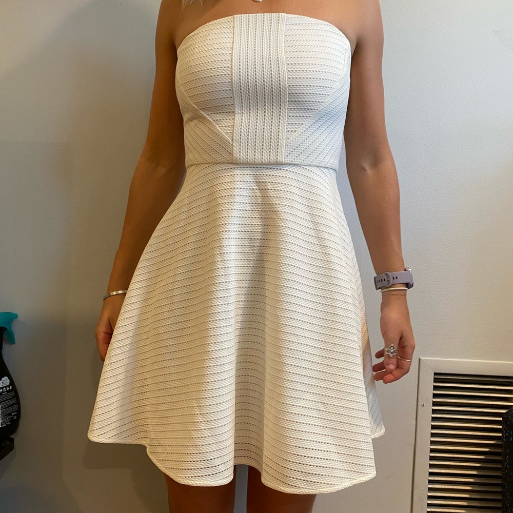White strapless dress